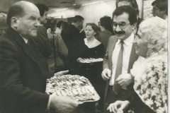 With Mina Ghazi the wife of first and last Kurdish President Muhammad Ghazi in the Main Quarter of German Bishops . 1986 - Bonn